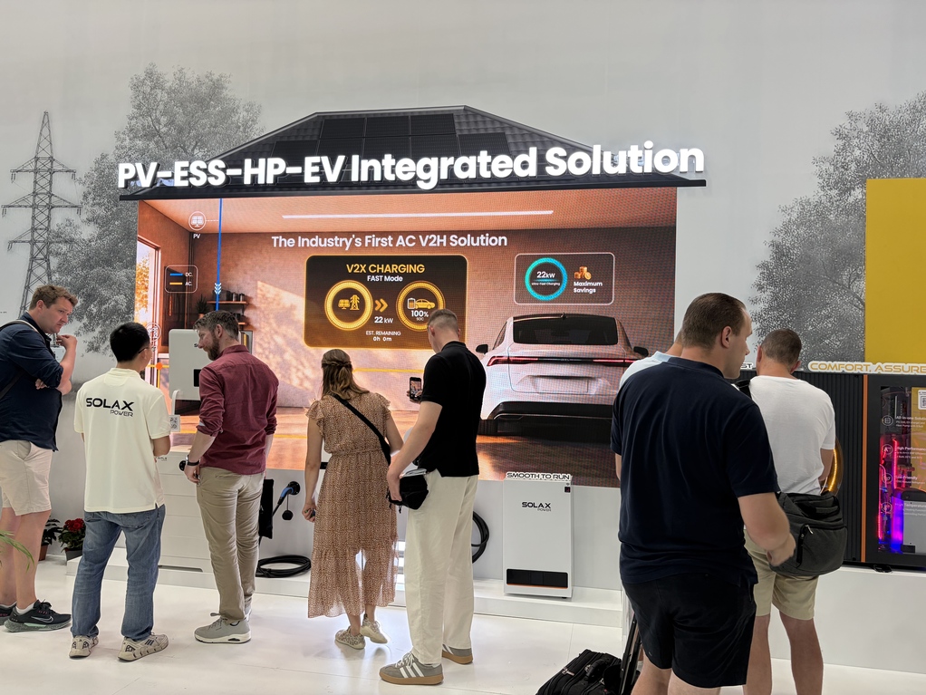 บูธแสดงสินค้า SolaX ในงาน Intersolar Europe บูธแสดงสินค้า SolaX ในงาน Intersolar Europe